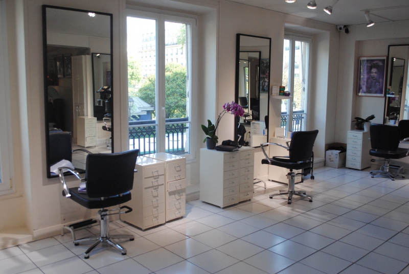 coiffure-SIX FOURS LES PLAGES-min_floor-home-office-property-living-room-room-781228-pxhere.com